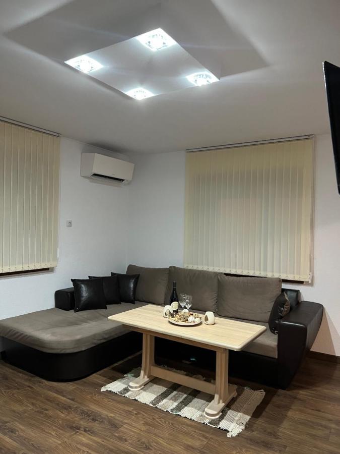 Guest House Tanevi Devin Esterno foto