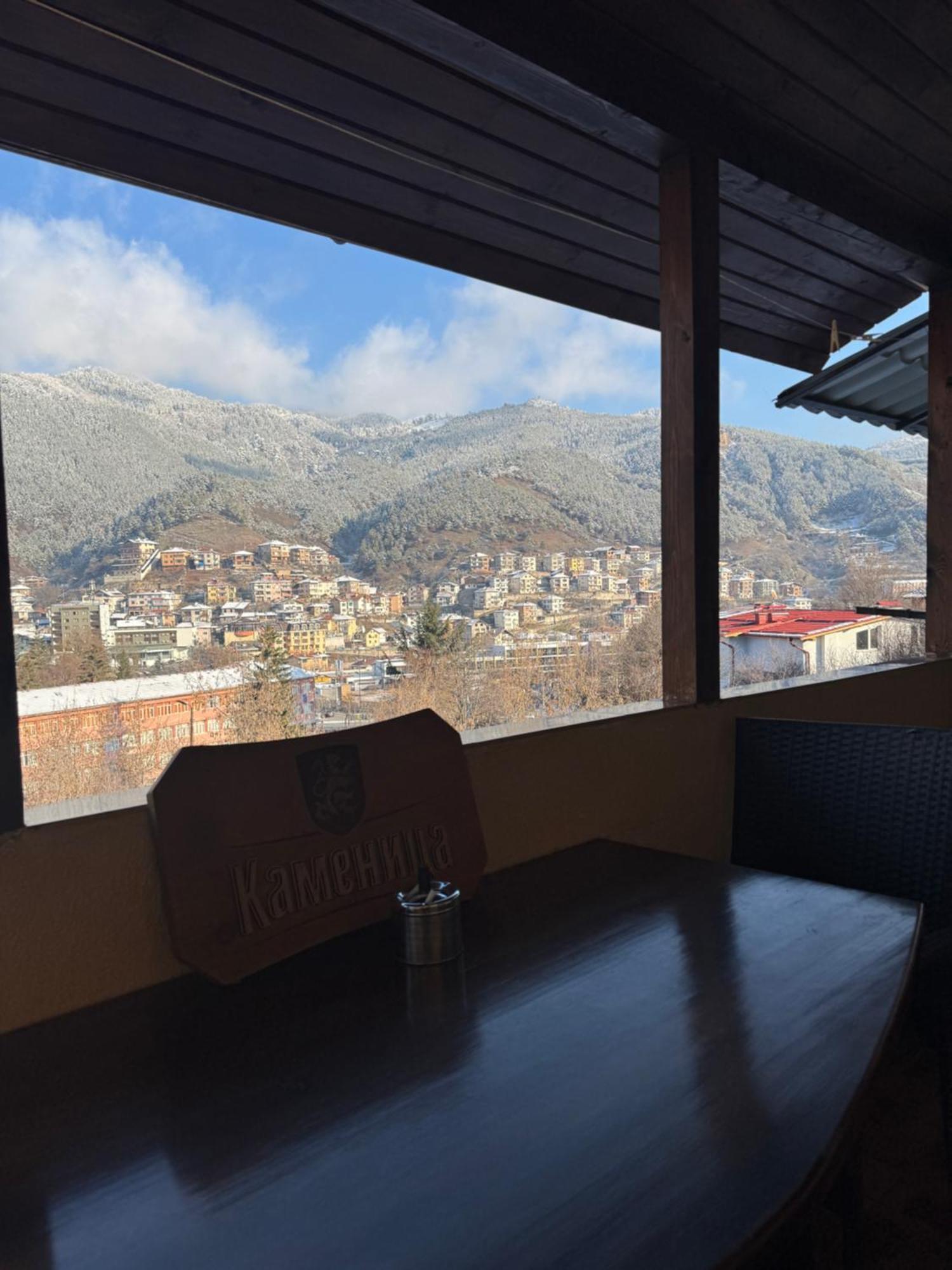 Guest House Tanevi Devin Esterno foto